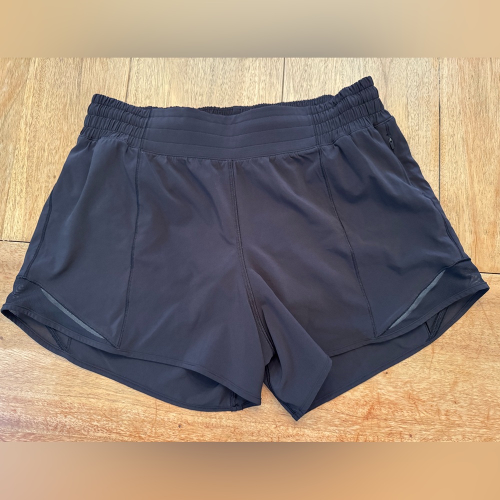 Lululemon Hotty Hot high-rise lined shorts-sz8 4”